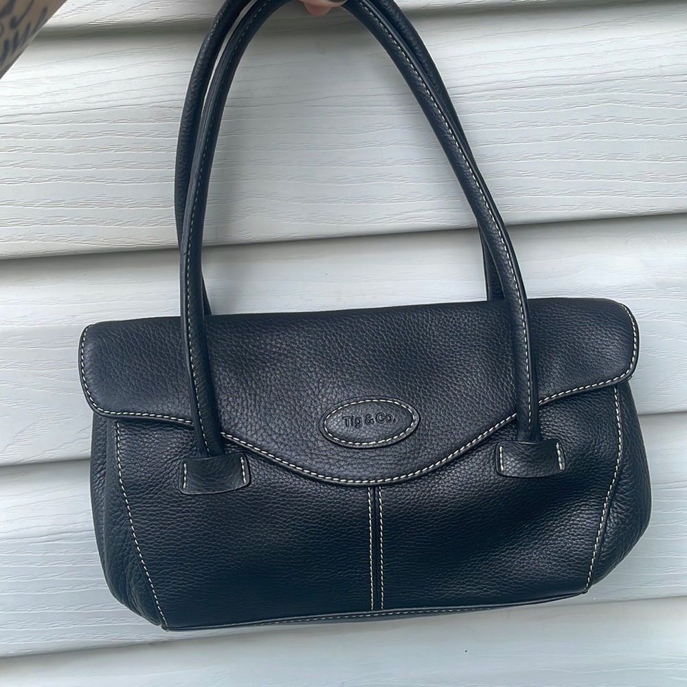 Tug &Co. genuine leather purse Tig &Co. genuine leather purse Tig & Co. genuine